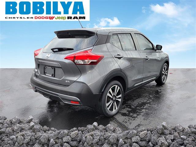 2019 nissan kicks sr