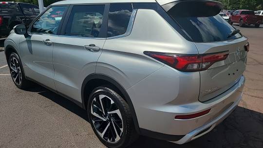 2024 Mitsubishi Outlander
