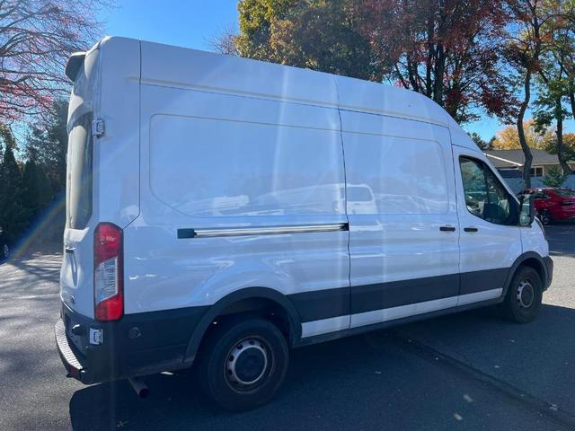 2020 ford transit-250 base