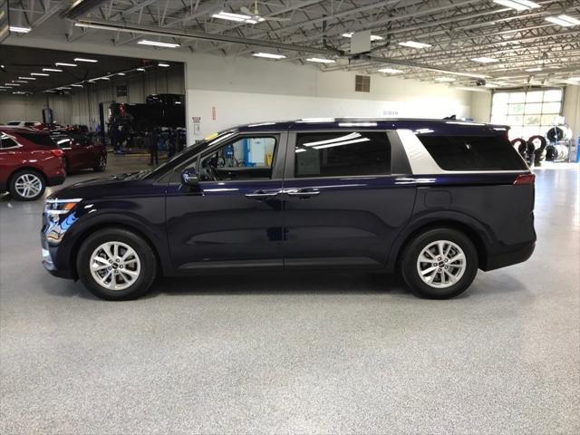 2024 kia carnival lx