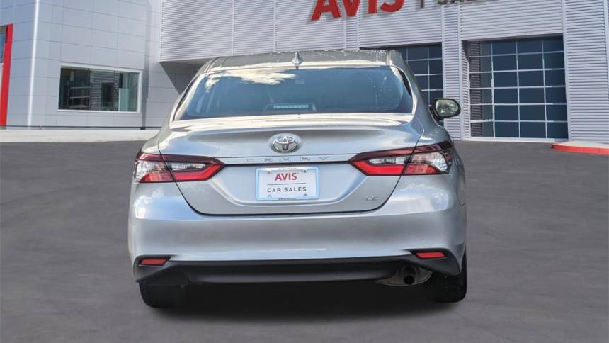 2024 toyota camry le