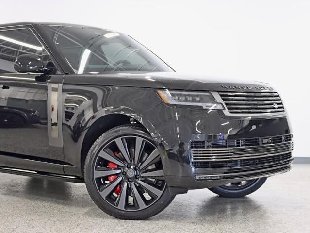 2024 land rover range rover p615 sv