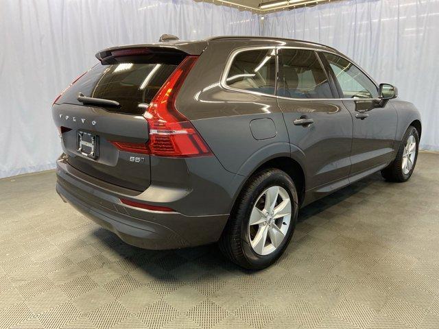 2022 volvo xc60 b5 momentum