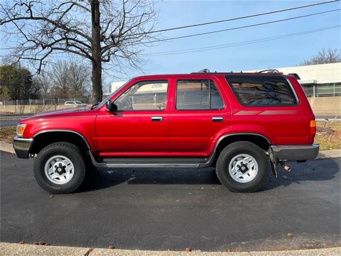 1994 toyota 4runner in valley park, missouri