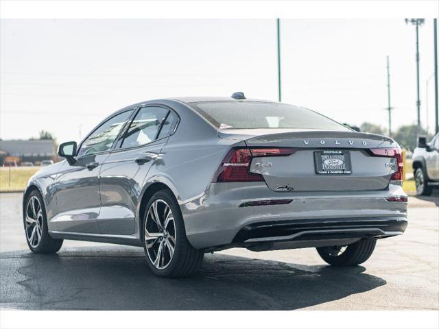 2024 volvo s60 b5 core dark theme