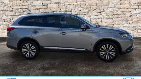 2020 Mitsubishi Outlander se