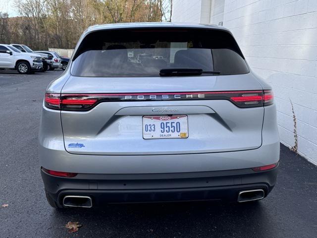 2021 porsche cayenne base