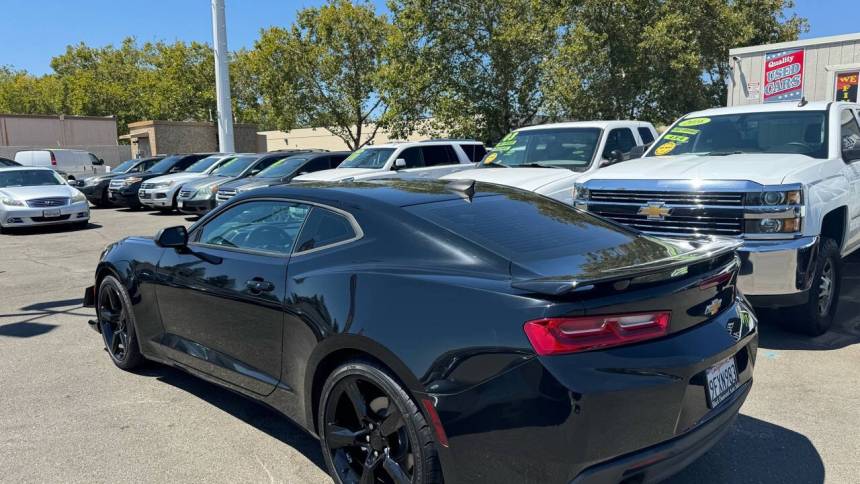 2018 chevrolet camaro lt