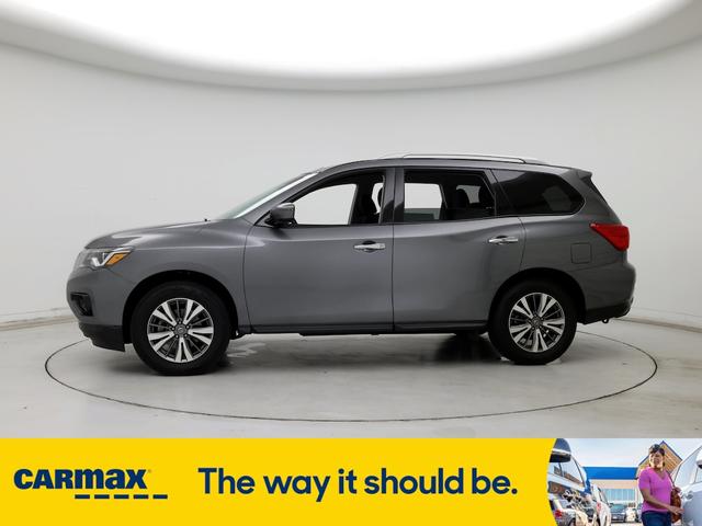 2019 nissan pathfinder sv