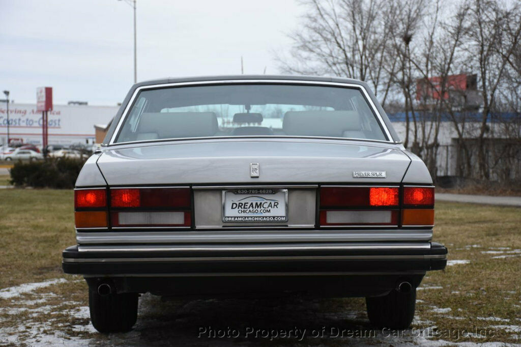1986 rolls royce silver spur ... low miles ... stately color combo ... clean