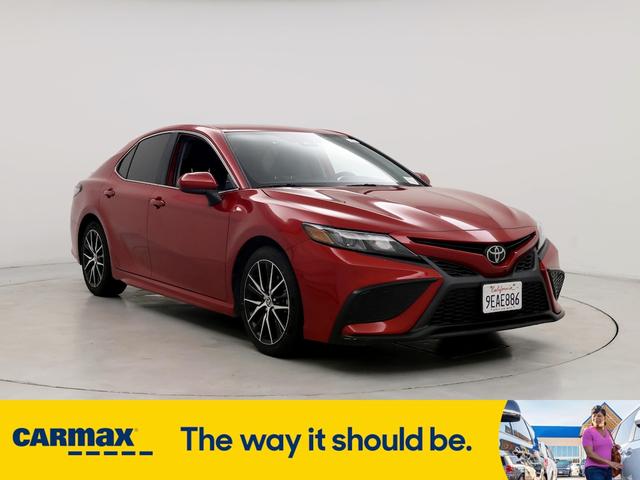 2021 toyota camry se