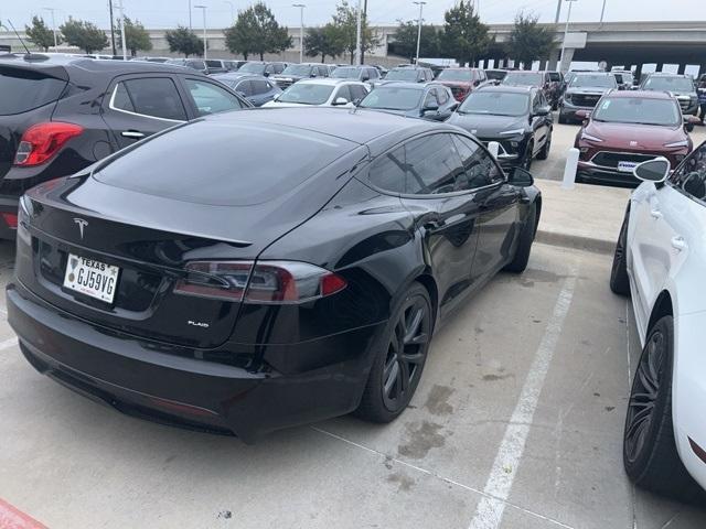2022 tesla model s plaid