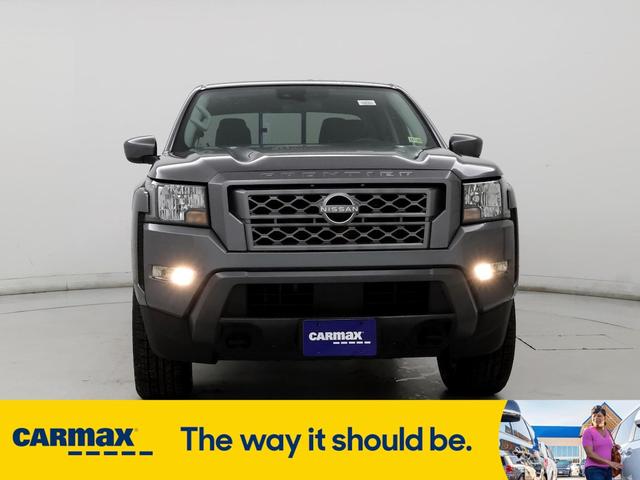 2022 nissan frontier sv