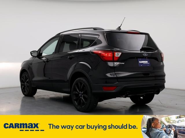 2019 ford escape se