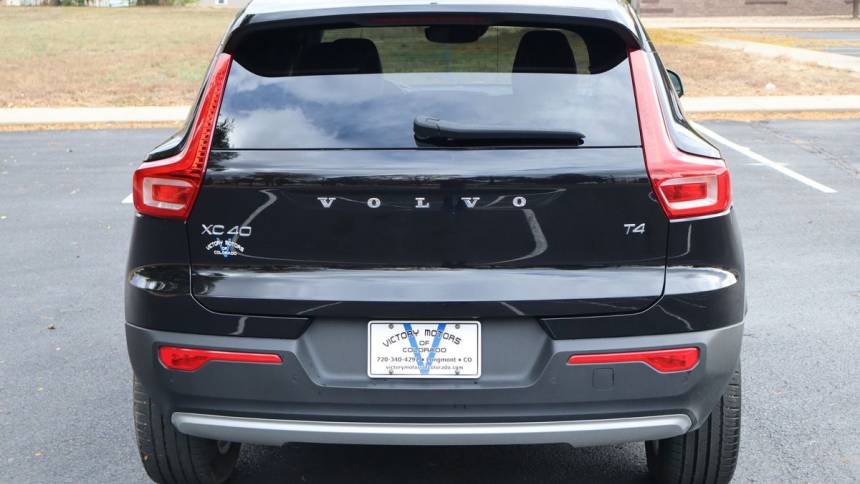 2020 volvo xc40 t4 momentum