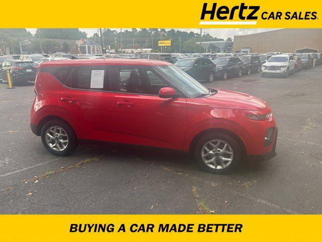 2022 kia soul lx