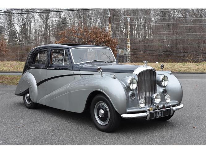 1951 bentley mark vi in orange, connecticut