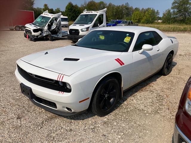 2016 dodge challenger sxt