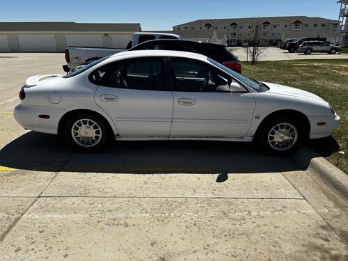 great get around car or daily driver. title in hand. vehicle is in good/fair condi