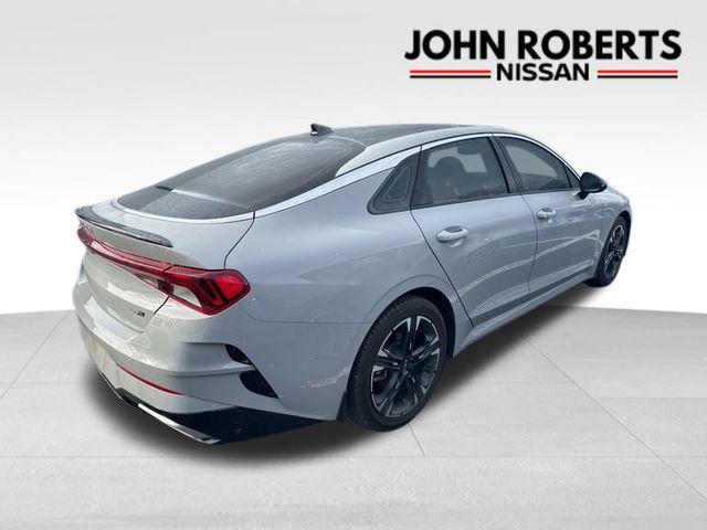 2022 kia k5 gt-line