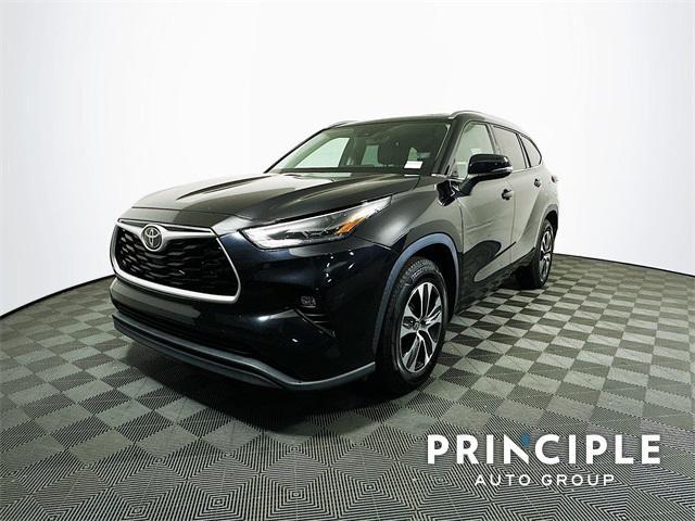 2021 toyota highlander xle
