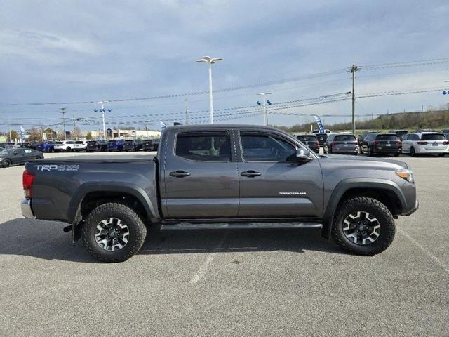 2017 toyota tacoma sr