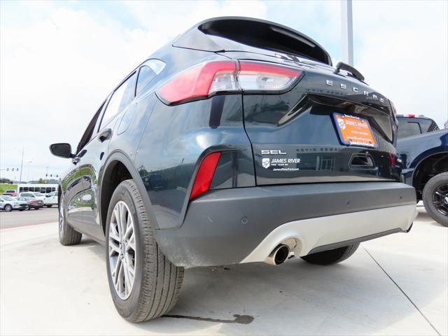 2022 ford escape sel