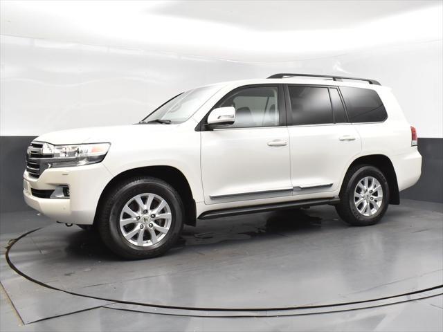 2021 toyota land cruiser base