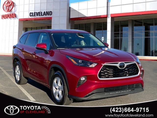2022 toyota highlander le