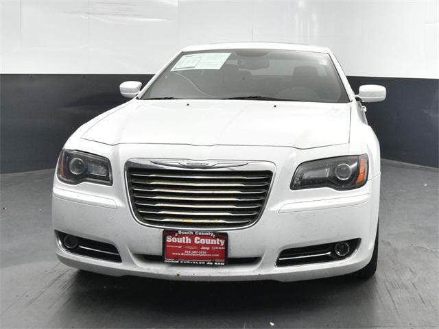 2014 chrysler 300 s