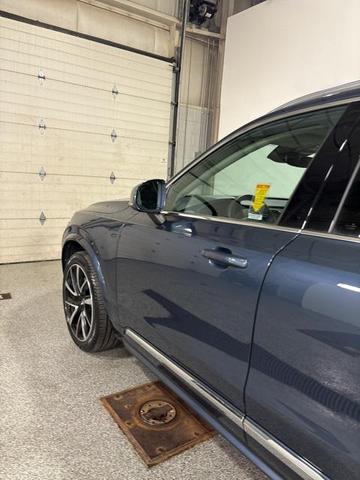 2023 volvo xc90 b5 plus