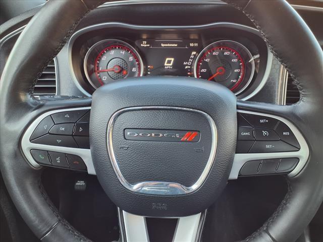 2017 dodge charger sxt