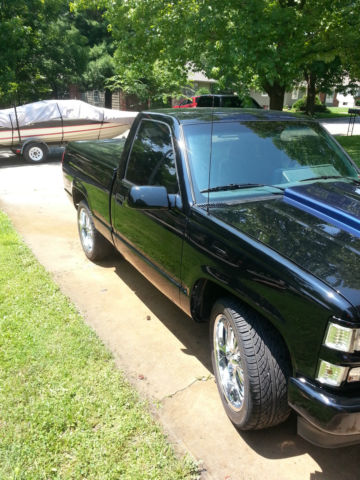 custom paint, chevy 355, 2wd, short bed