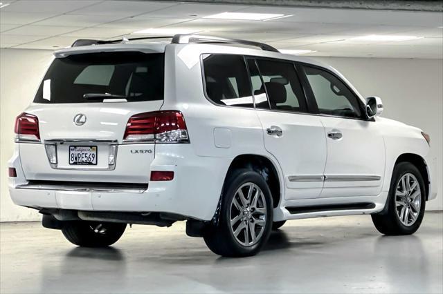 2015 lexus lx 570 base
