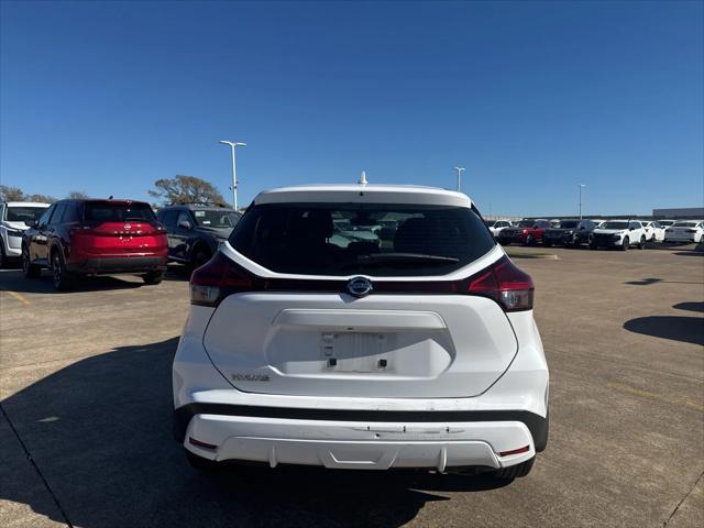 2021 nissan kicks s