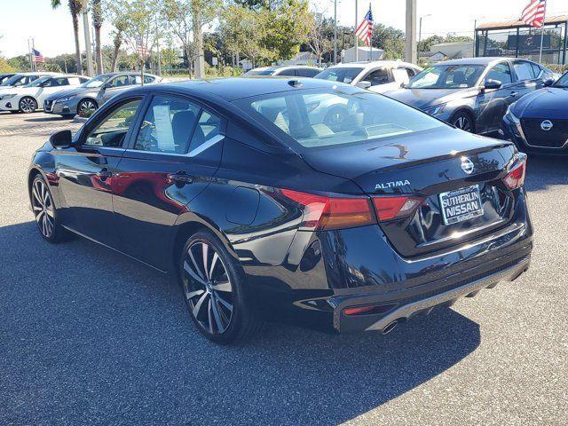 2022 nissan altima 2.5 sr