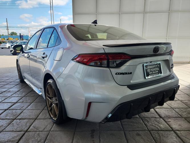 new 2024 toyota corolla hybrid le