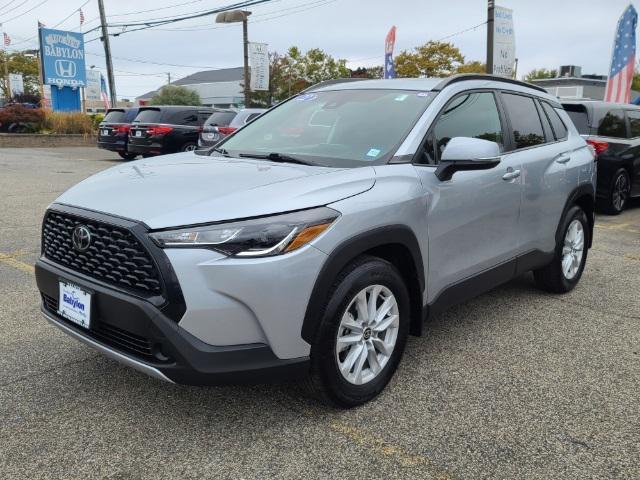 2022 toyota corolla cross le