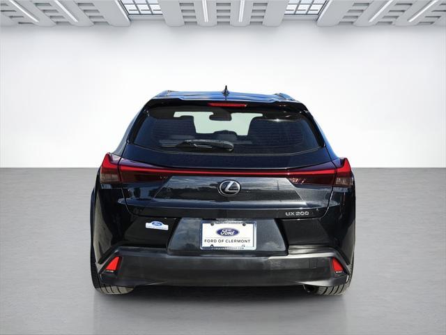2019 lexus ux 200 base