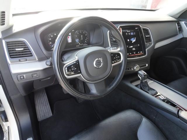 2022 volvo xc90 t5 momentum 7 passenger