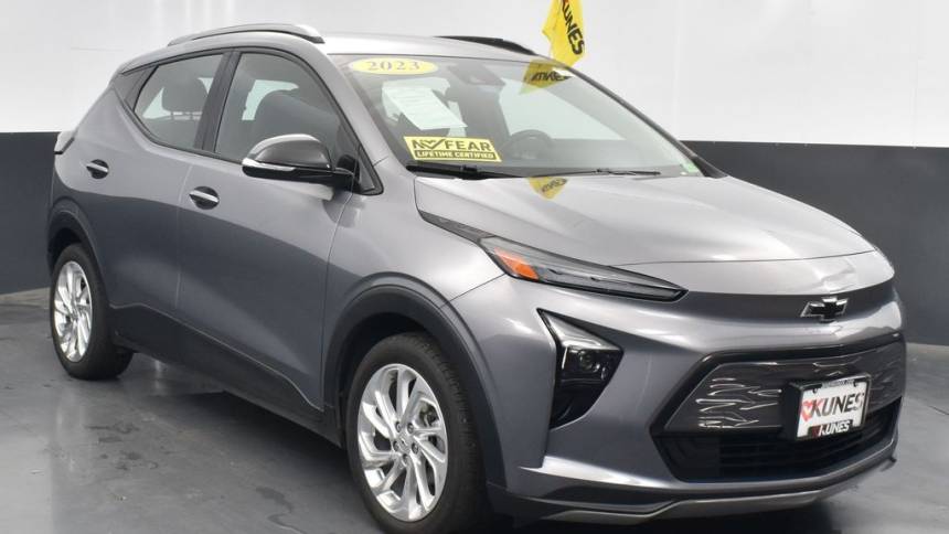2023 chevrolet bolt euv lt