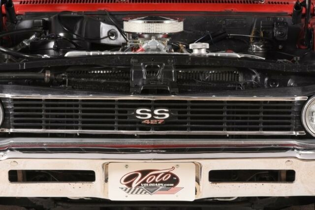 fast 427, 4-speed and a posi. air cond too!