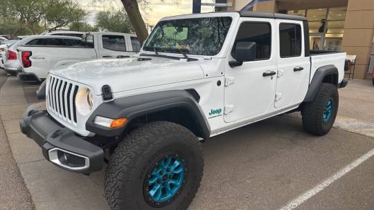 2023 Jeep Gladiator