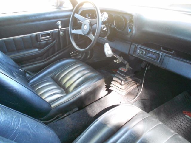 1977 4 spd camaro