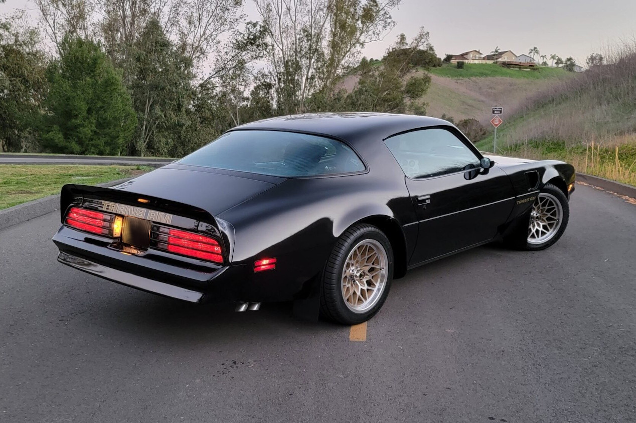 pontiac firebird trans am