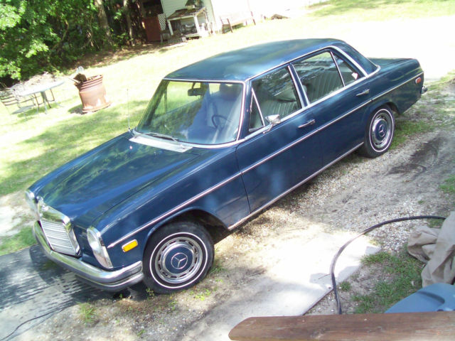 1971 mercedes benz 220d 4 door needs a key easy restoration