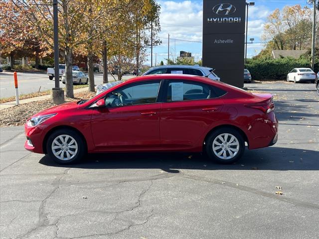 2022 hyundai accent se