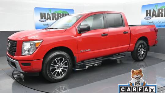 2024 Nissan Titan sv