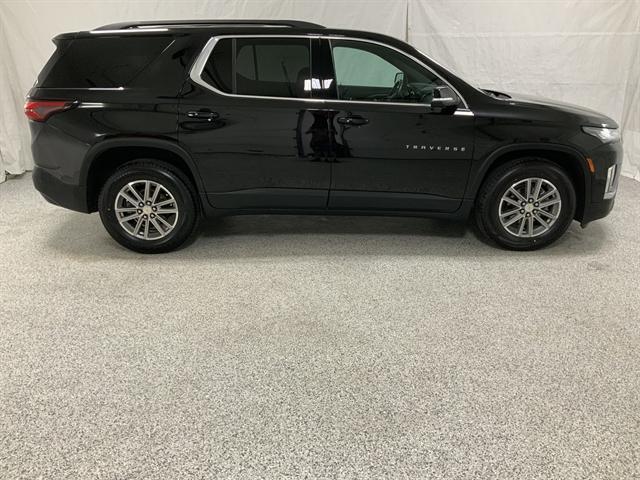 2022 chevrolet traverse lt cloth