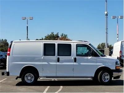 2022 chevrolet express 2500 rwd 2500 regular wheelbase wt